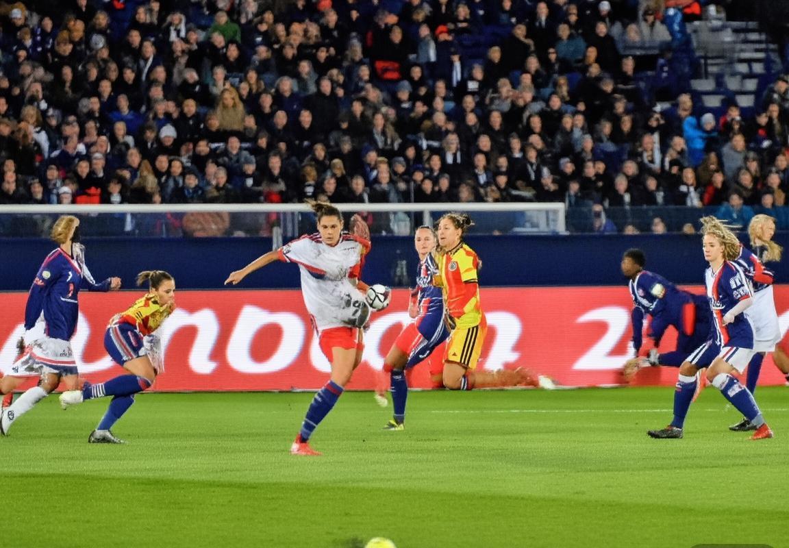 2019法甲女足巅峰对决：巴黎日耳曼VS里昂精彩回顾